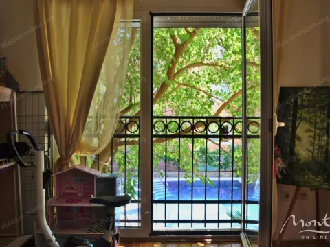 Sale, one bedroom apartment, 65m², Podmaine, Budva - image 10