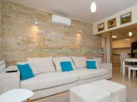 Izdavanje, trosoban stan, 70m², Čubura, Beograd - image 3