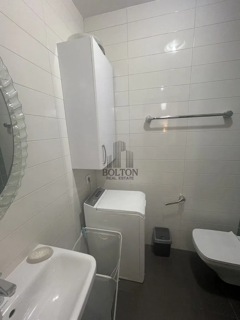 Izdavanje, dvosoban stan, 45m², Vračar, Šid