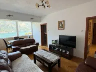 Prodaja, dvosoban stan, 60m², Dobrota, Kotor - image 1