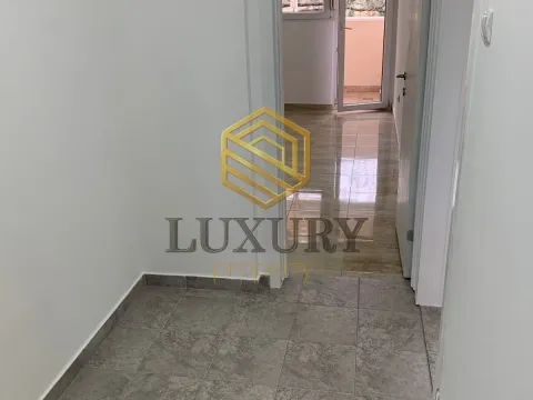 Rent, two bedroom apartment, 65m², Blok 5, Podgorica - image 8