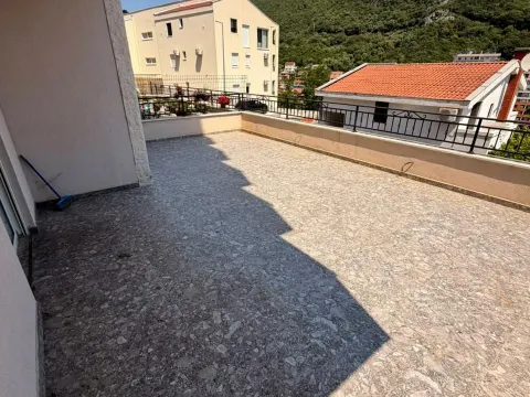 Prodaja, jednosoban stan, 47m², Centar, Budva - image 5