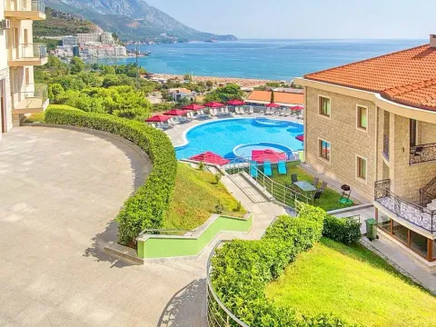 Rent, two bedroom apartment, 58m², Bečići, Budva - image 15