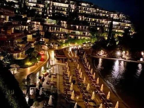 Rent, two bedroom apartment, 150m², Dukley Gardens, Budva - image 7