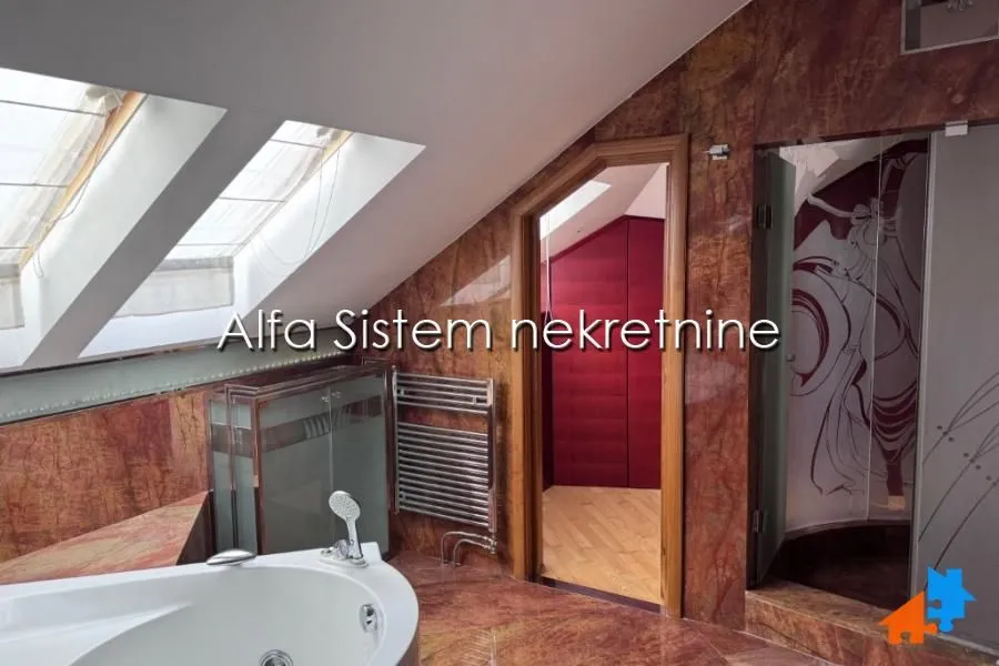 Izdavanje, stan, 220m², Savski Venac, Beograd