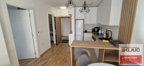 Izdavanje, dvosoban stan, 40m², Liman 4, Novi Sad Sve Podlokacije - image 3