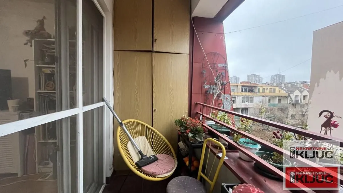 Prodaja, dvosoban stan, 77m², Centar, Novi Sad