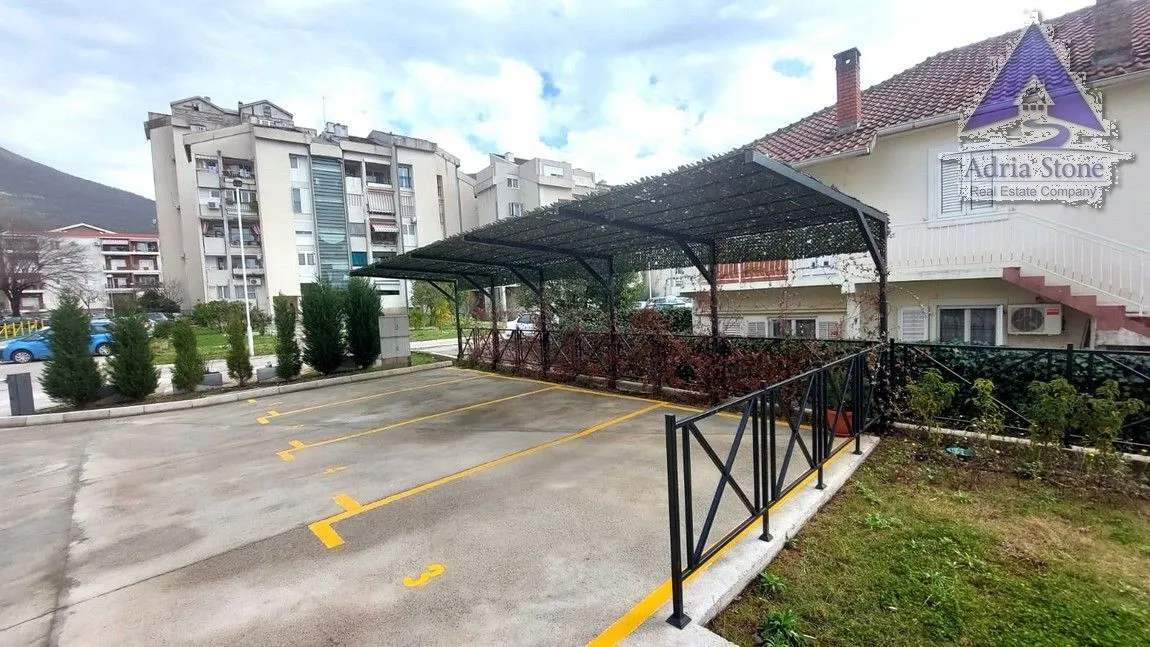 Prodaja, trosoban stan, 89m², Seljanovo, Tivat