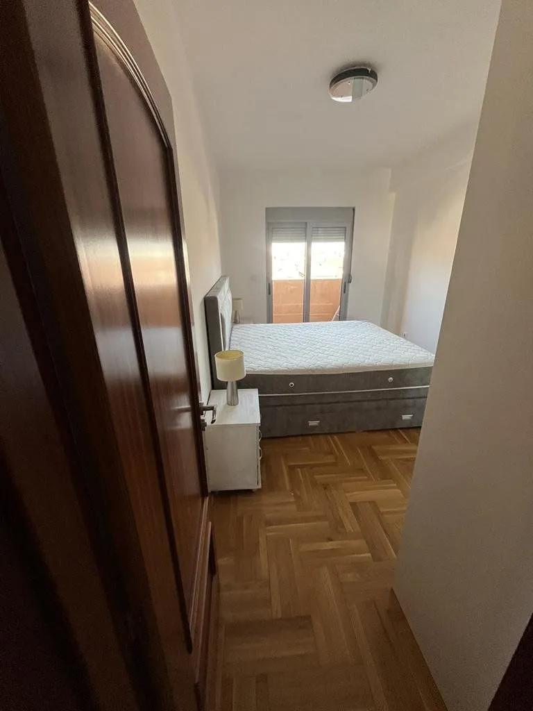 Rent, one bedroom apartment, 51m², Stari Aerodrom, Podgorica