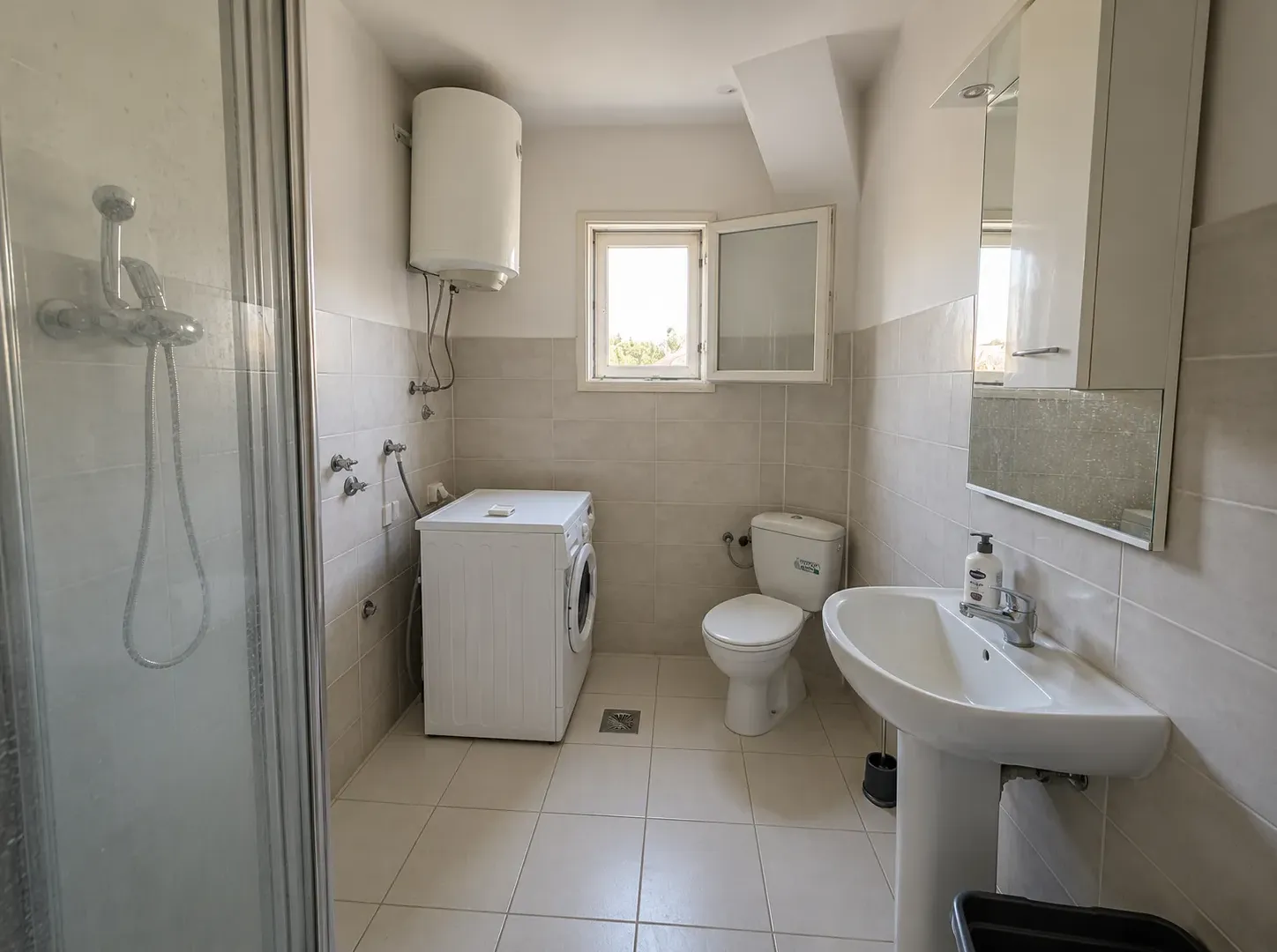 Rent, two bedroom apartment, 108m², Stari Aerodrom, Podgorica