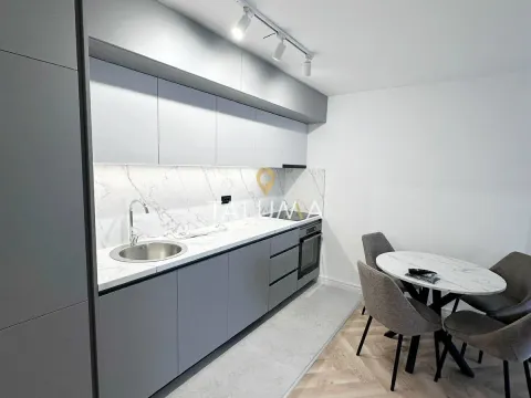 Izdavanje, dvosoban stan, 68m², Stari Aerodrom, Podgorica - image 3