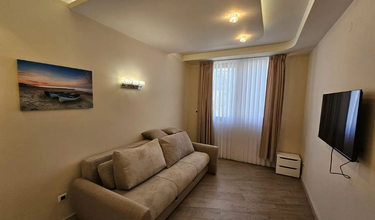 Prodaja, dvosoban stan, 104m², Centar, Budva