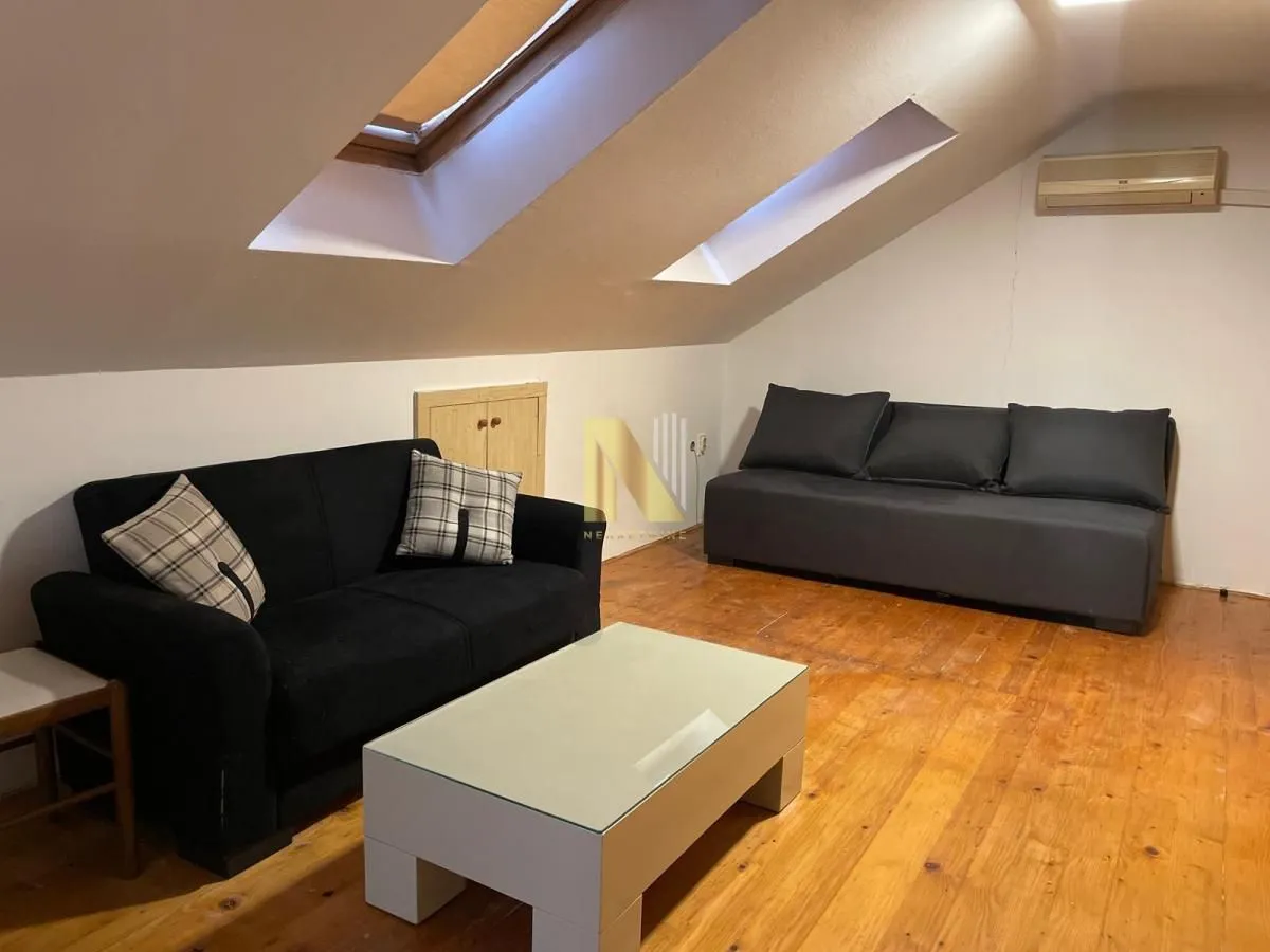 Izdavanje, garsonjera, 25m², Centar, Novi Sad