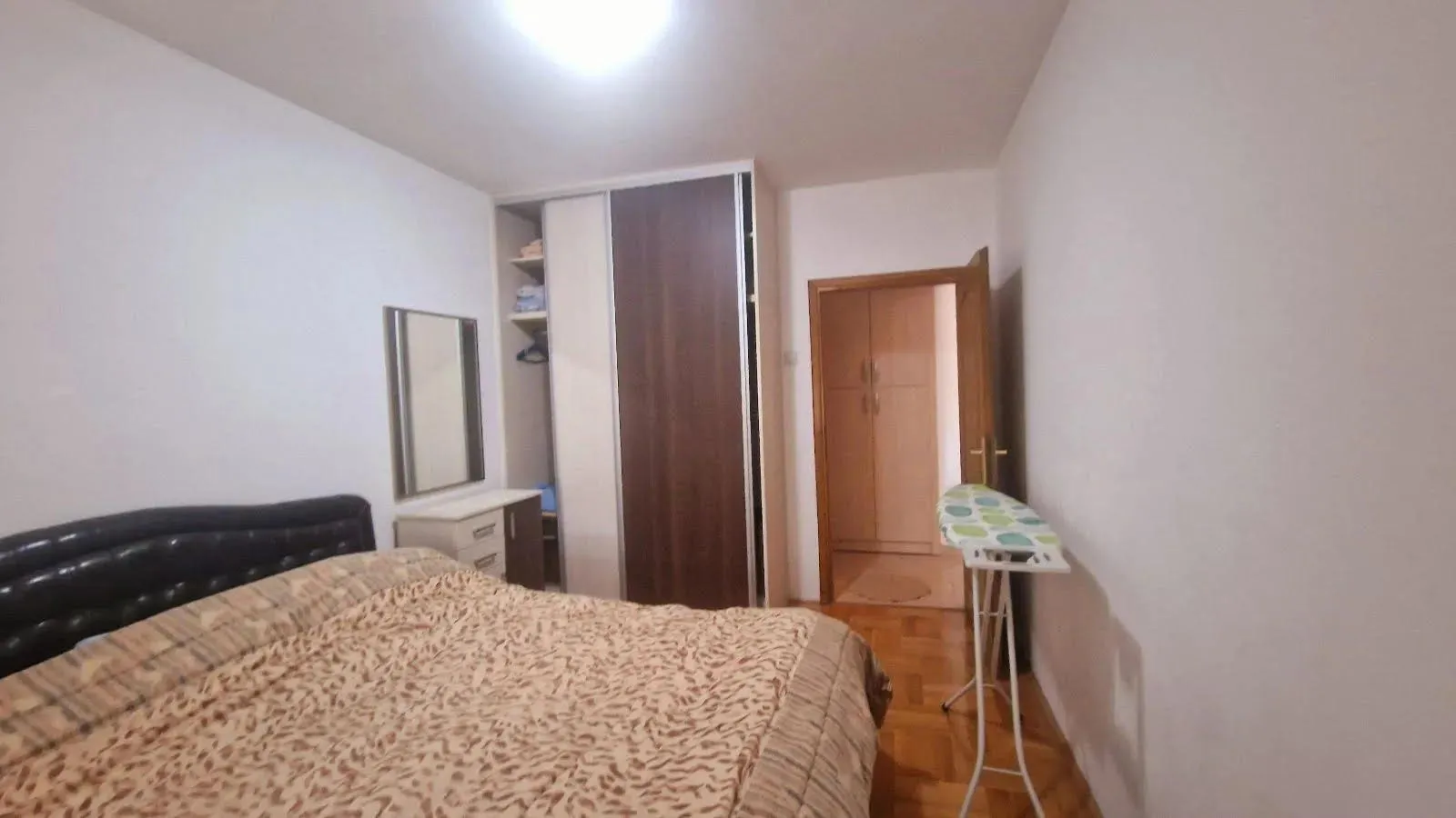 Izdavanje, jednosoban stan, 50m², Preko Morače, Podgorica