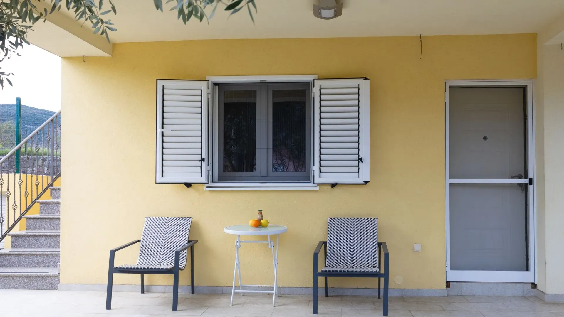 Rent, house, 111m², Kotor, Crna Gora