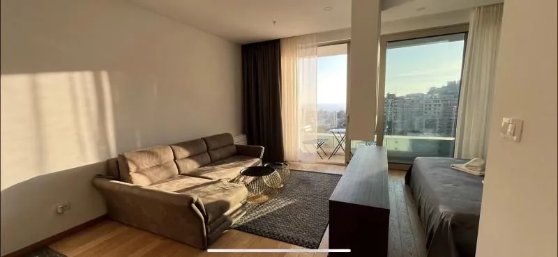 Izdavanje, jednosoban stan, 47m², Budva, Crna Gora