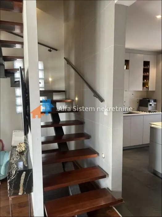 Izdavanje, stan, 107m², Denkova Basta, Zvezdara Sve Podlokacije