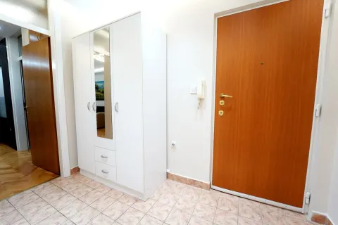 Rent, one bedroom apartment, 59m², Central Point, Podgorica - image 357