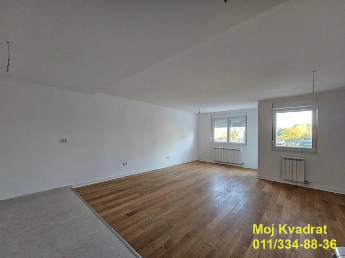 Sale, four bedroom apartment, 110m², Vukov Spomenik, Zvezdara Sve Podlokacije