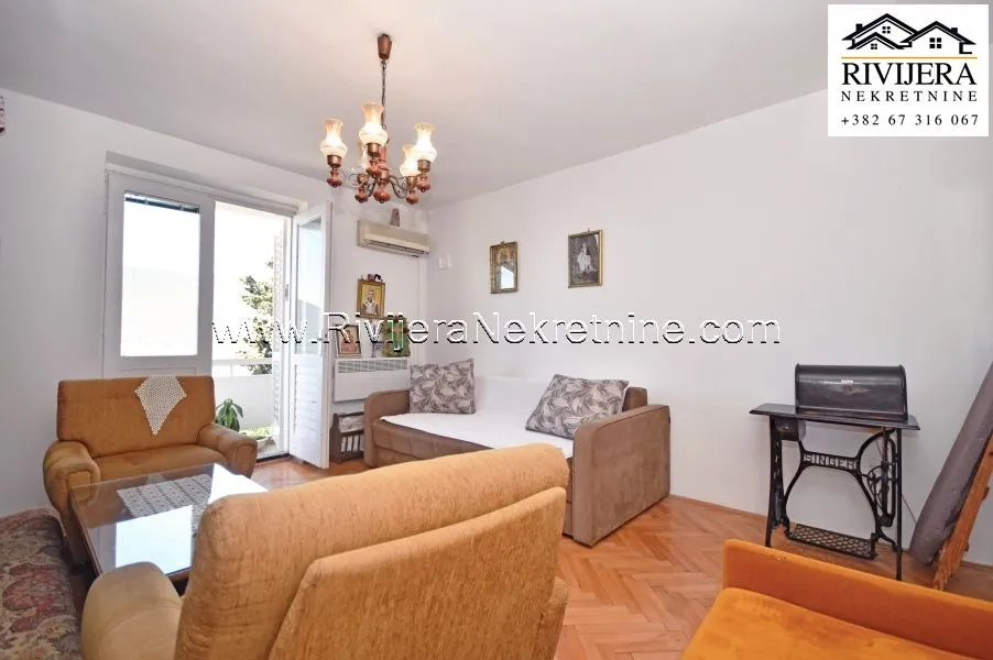 Prodaja, dvosoban stan, 77m², Centar, Herceg Novi