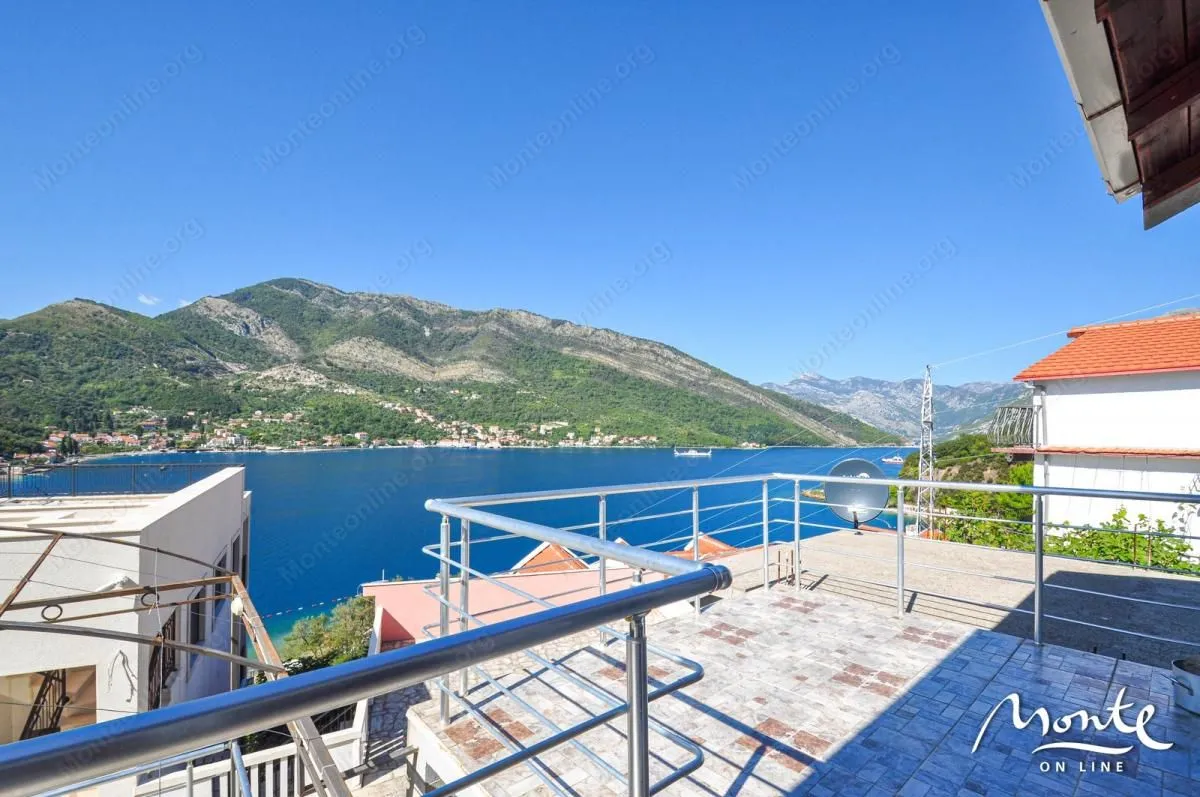 Prodaja, kuća, 110m², Lepetani, Tivat