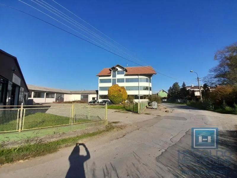 Rent, office space, 1300m², Supska, Ćuprija