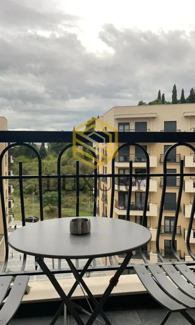 Izdavanje, dvosoban stan, 72m², Ljubović, Podgorica