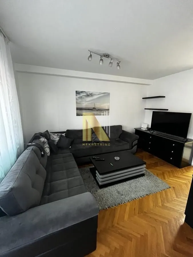 Izdavanje, trosoban stan, 71m², Grbavica, Novi Sad Sve Podlokacije