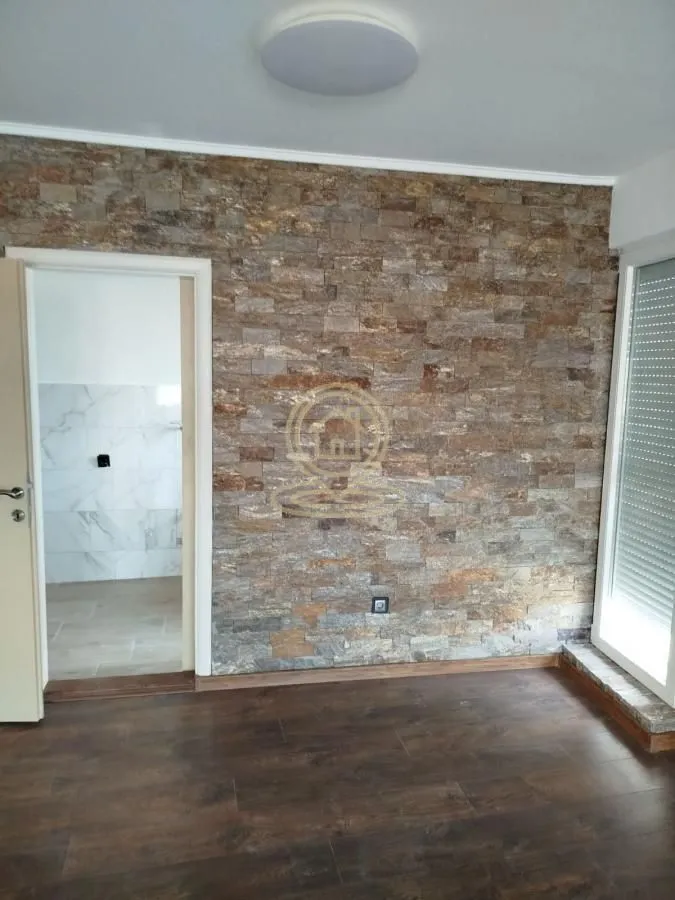 Rent, three bedroom apartment, 70m², Medijana, Niš