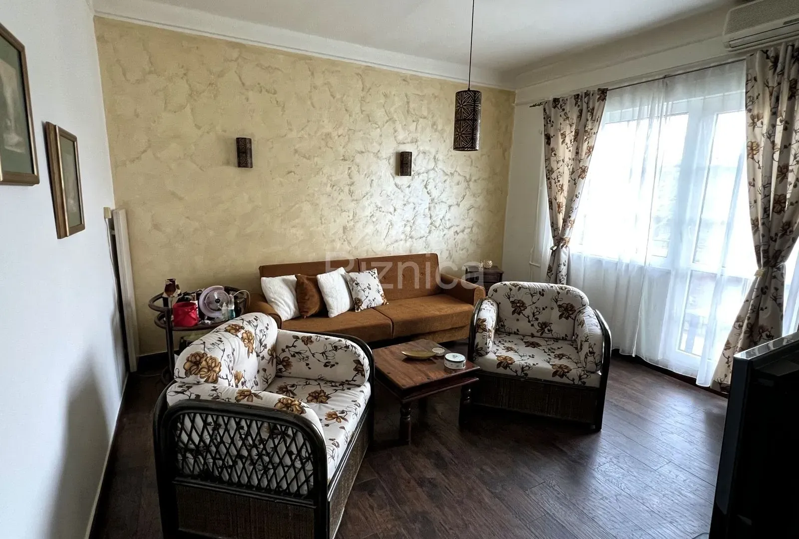 Izdavanje, jednosoban stan, 53m², Niš, Srbija