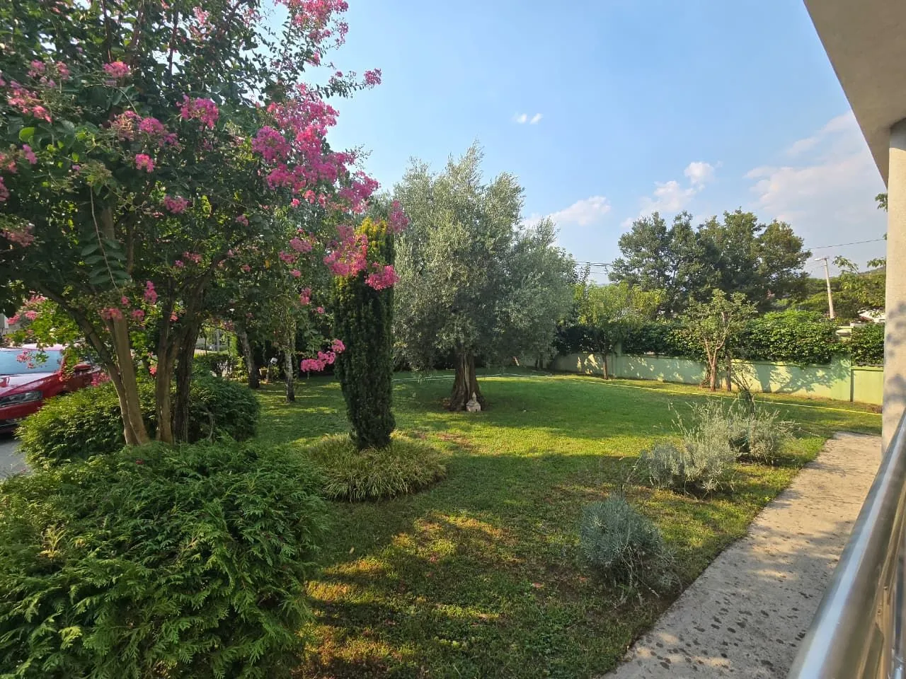 Rent, house, 184m², Velje Brdo, Podgorica