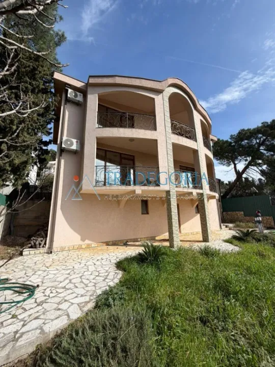 Sale, house, 400m², Bar, Crna Gora