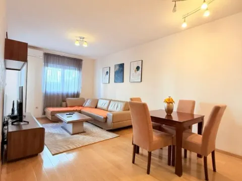 Izdavanje, jednosoban stan, 47m², City Kvart, Podgorica - image 4