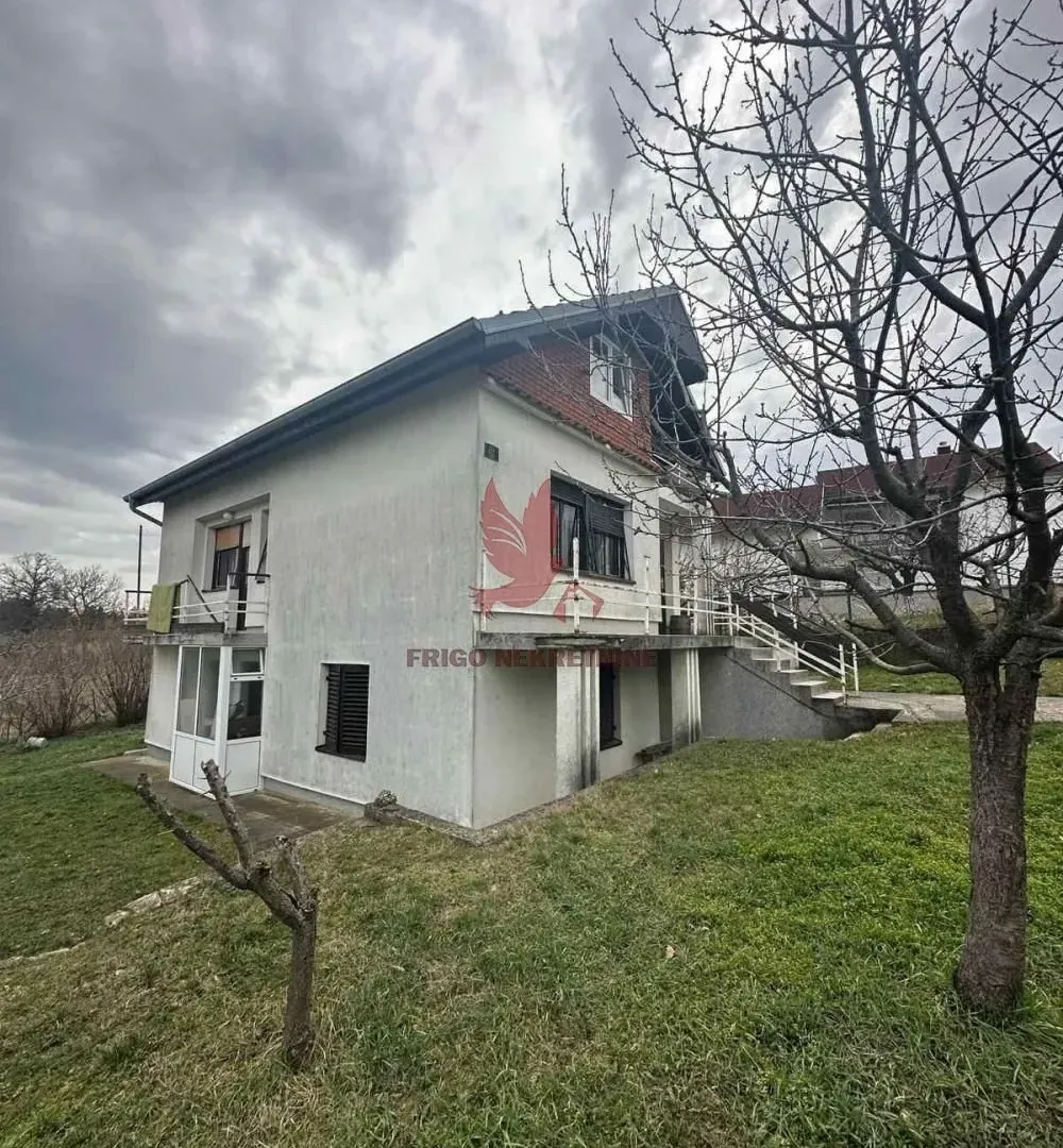 Sale, house, 240m², Mladenovac, Beograd