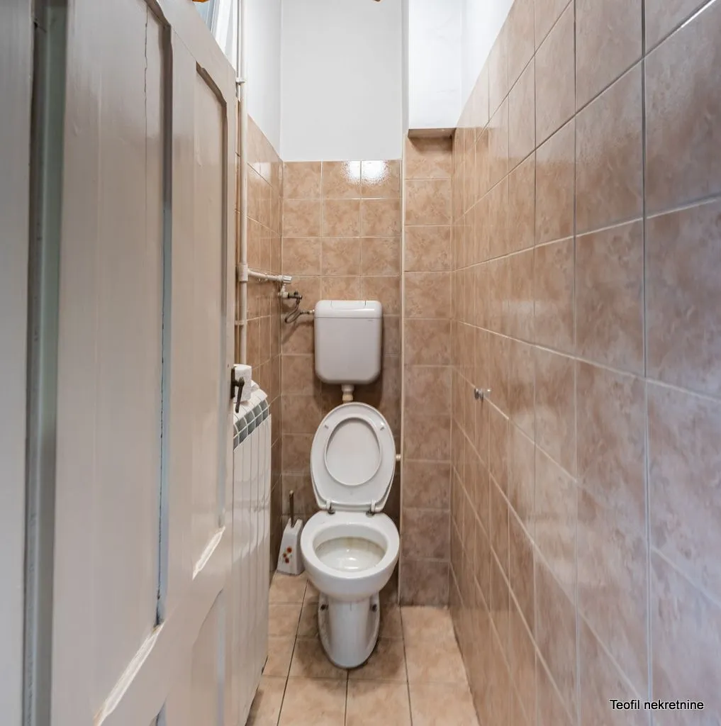 Prodaja, trosoban stan, 105m², Vračar, Šid