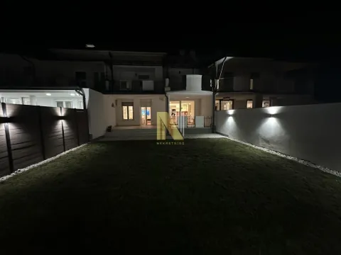 Izdavanje, kuća, 250m², Lipov gaj, Novi Sad Sve Podlokacije - image 25