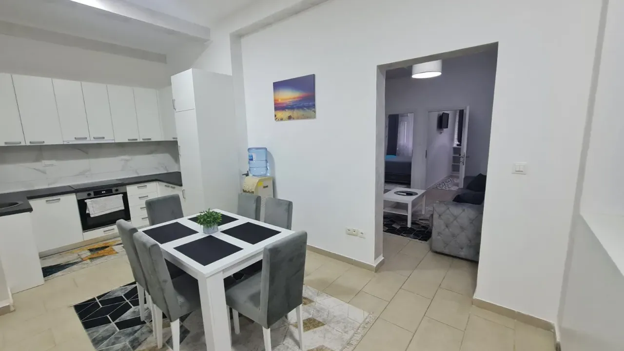 Prodaja, dvosoban stan, 55m², Budva, Crna Gora