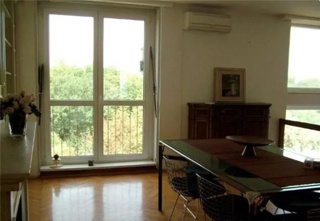 Izdavanje, trosoban stan, 120m², Stari Grad, Beograd