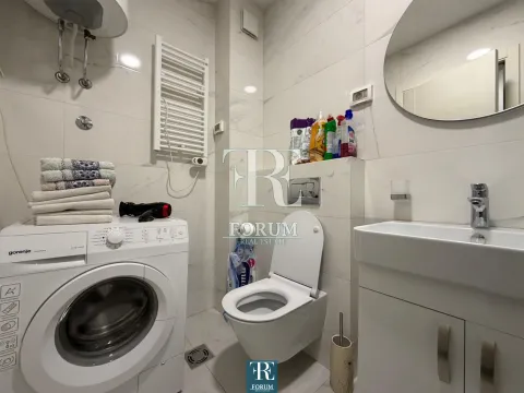 Rent, one bedroom apartment, 50m², Central Point, Podgorica - image 9