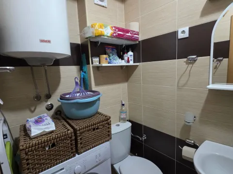 Izdavanje, jednosoban stan, 47m², Momišići, Podgorica - image 9