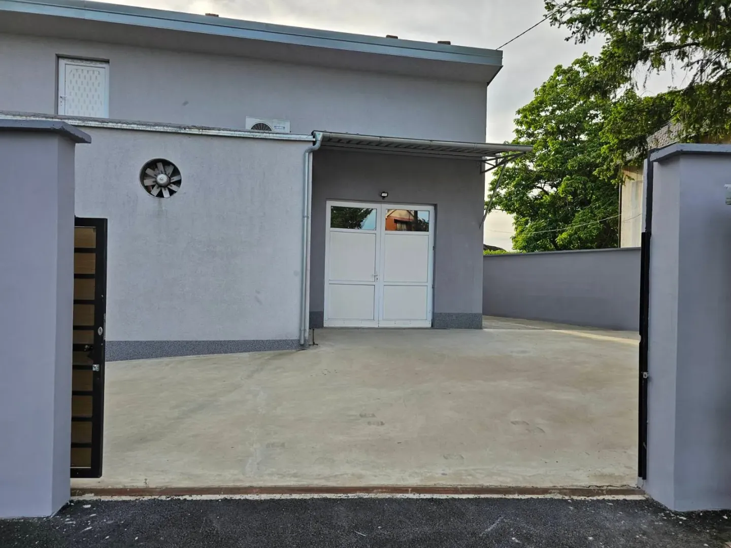 Rent, office space, 250m², Vodanj, Smederevo