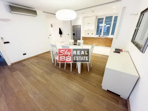 Izdavanje, trosoban stan, 126m², Kalenić Pijaca, Vračar Sve Podlokacije - image 2