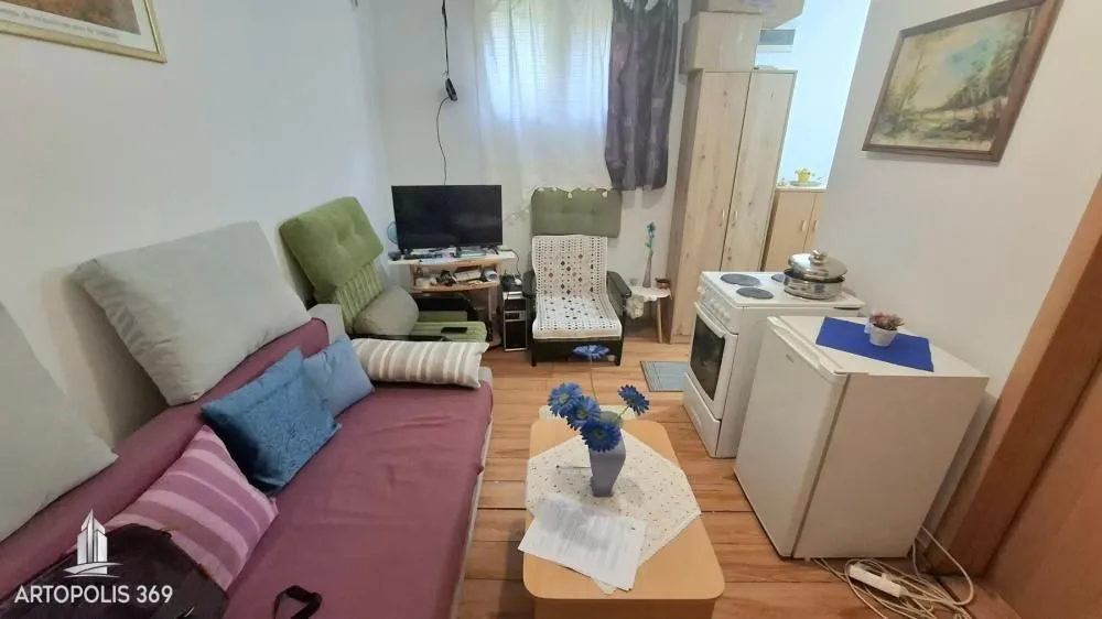Prodaja, jednosoban stan, 17m², Zemun Novi Grad, Zemun Sve Podlokacije