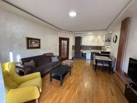 Izdavanje, jednosoban stan, 51m², City Kvart, Podgorica - image 6