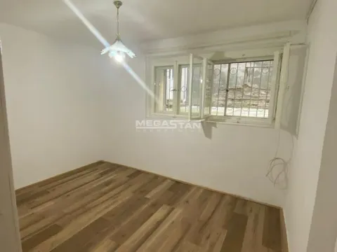 Prodaja, dvosoban stan, 35m², Stari Grad, Beograd