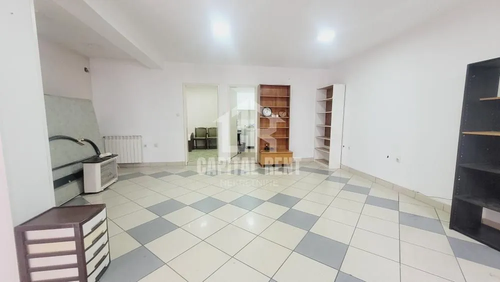Rent, office space, 52m², Žarkovo, Beograd