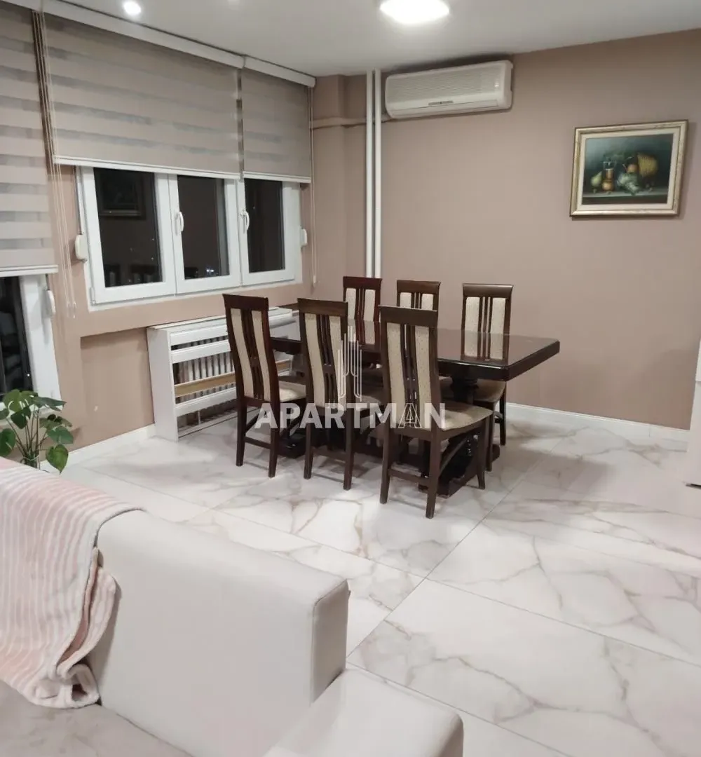 Prodaja, dvosoban stan, 90m², Novi Beograd Sve Podlokacije, Beograd