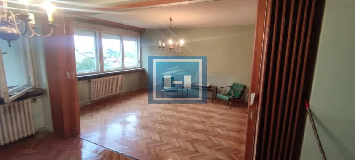Prodaja, trosoban stan, 80m², Centar, Jagodina