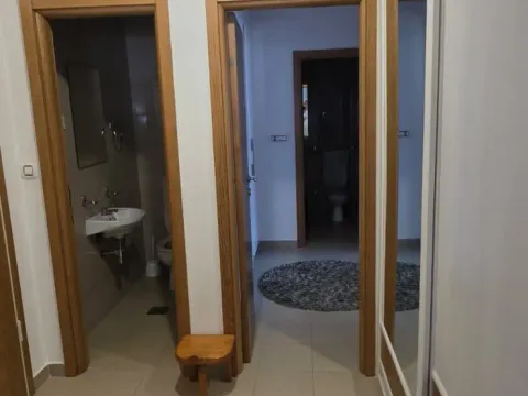Rent, two bedroom apartment, 80m², Seljanovo, Tivat - image 3