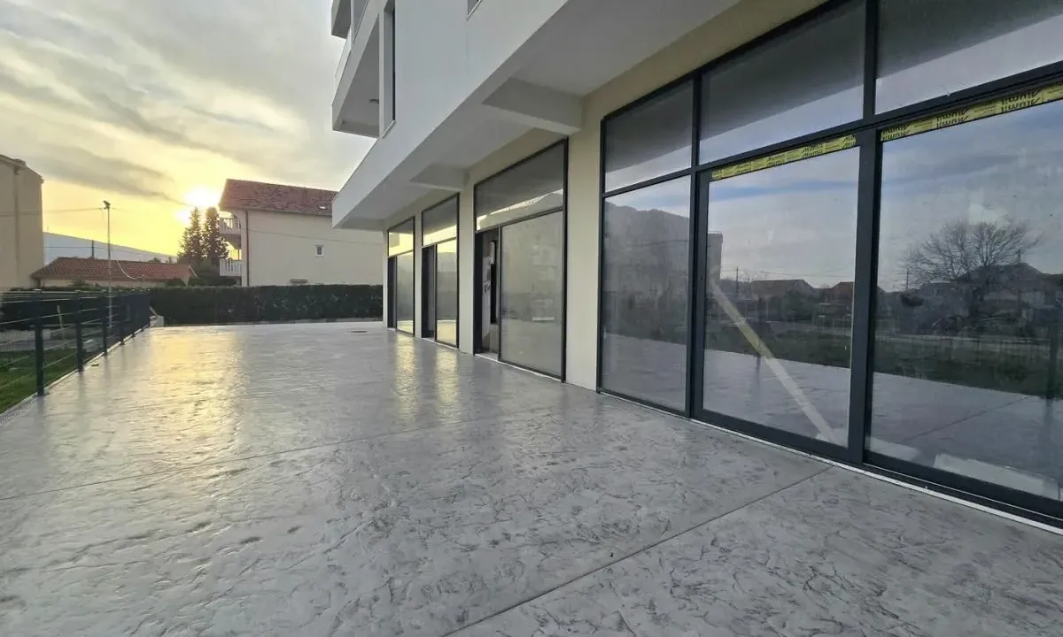 Sale, office space, 58m², Bijela, Herceg Novi